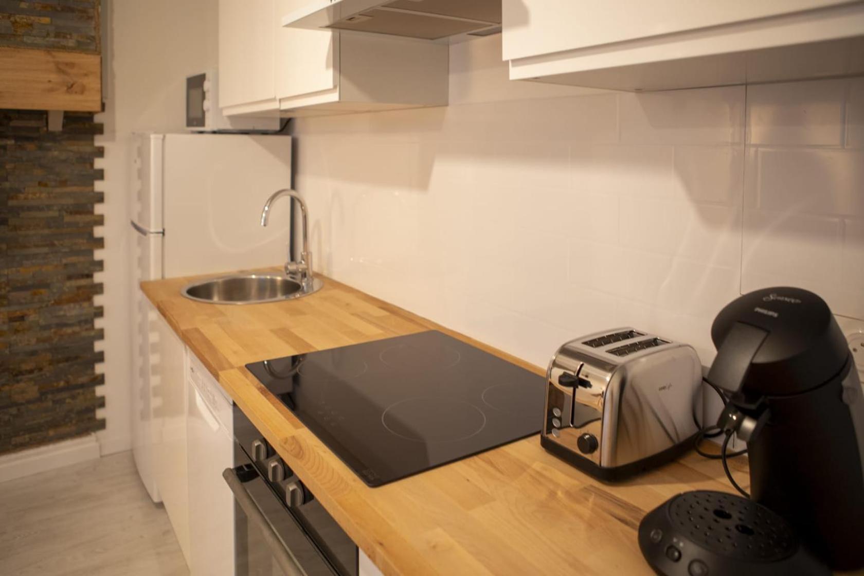 Le Nid 3 Etoiles Wifi, Netflix, Disney, Coeur De Bastide Villefranche-de-Rouergue Exteriör bild